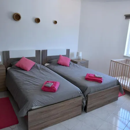 Casa Franki - Stylish And Large In Algarve Apartment